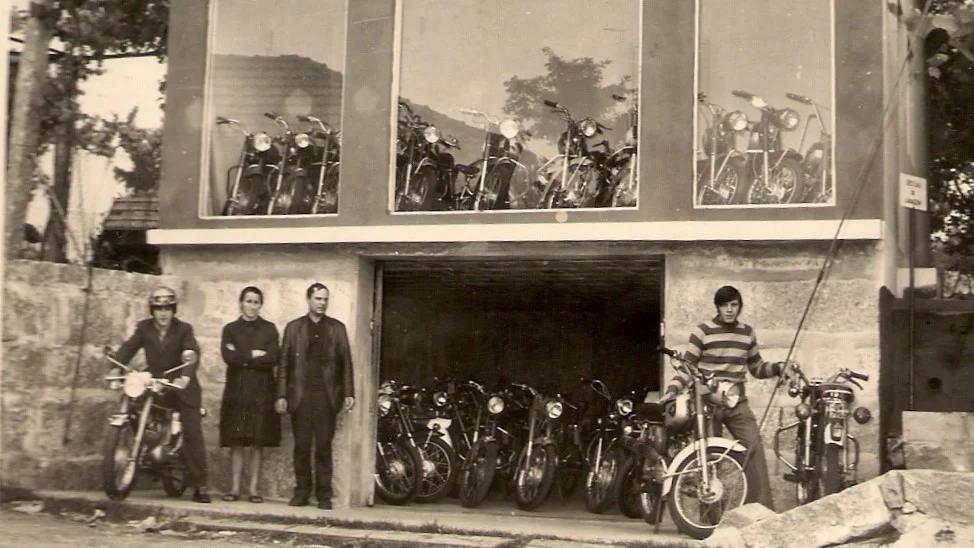 Stand Bastês em 1951 — origem da Motocar em Vila das Aves