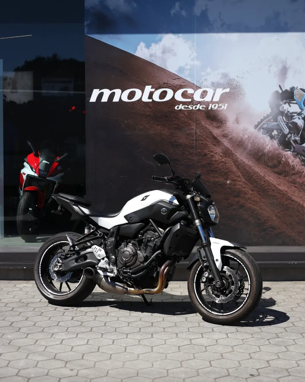 Yamaha MT07 — Hyper Naked 689cc