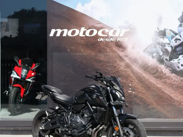 Yamaha MT07 — Hyper Naked 689cc