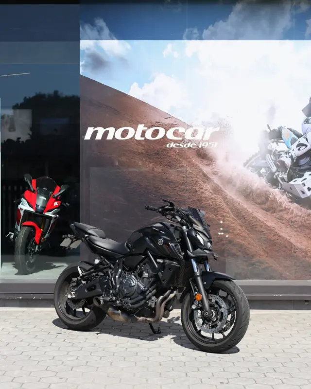 Yamaha MT07 — Hyper Naked 689cc