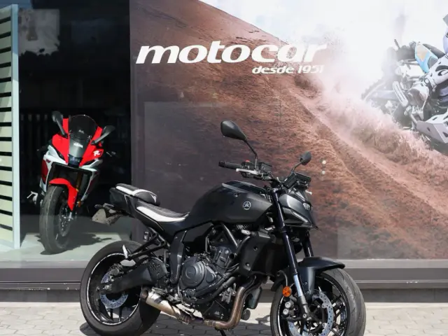 Yamaha MT07 — Hyper Naked 689cc