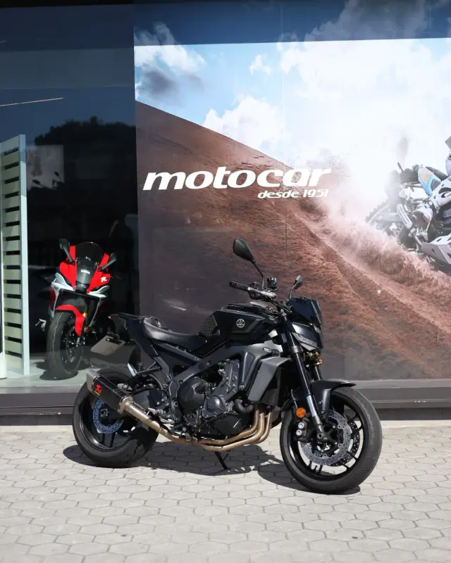 Yamaha MT09 — Hyper Naked 890cc