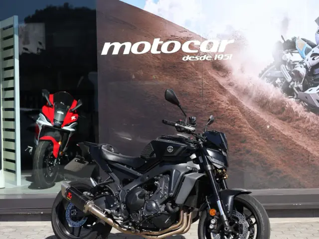 Yamaha MT09 — Hyper Naked 890cc