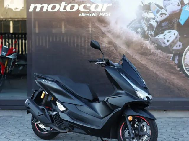 Honda PCX 125 — Scooter 125cc