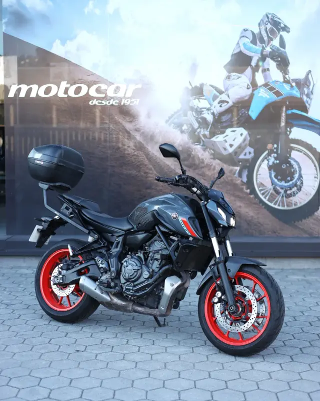 Yamaha MT07 — Hyper Naked 689cc