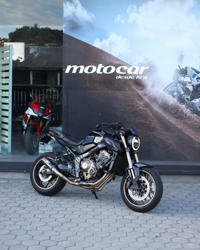 Honda CB650R 2019 — Naked 649cc