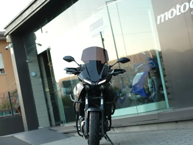 Yamaha Tracer 7 2023 — Desportivas de Turismo 689cc