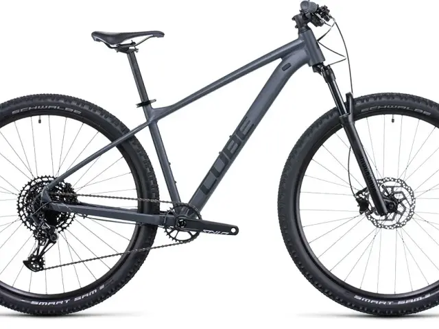 Cube Acid — bicicleta Montanha