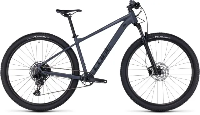 Cube ACID — bicicleta Montanha