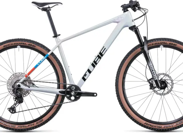 Cube Reaction C:62 Pro — bicicleta Montanha