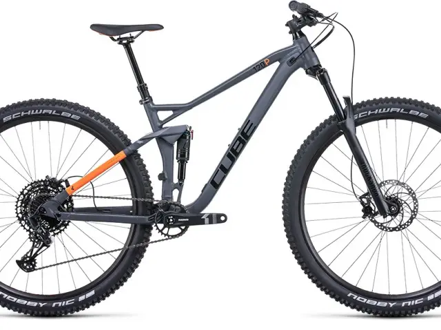 Cube Stereo 120 Pro — bicicleta Montanha