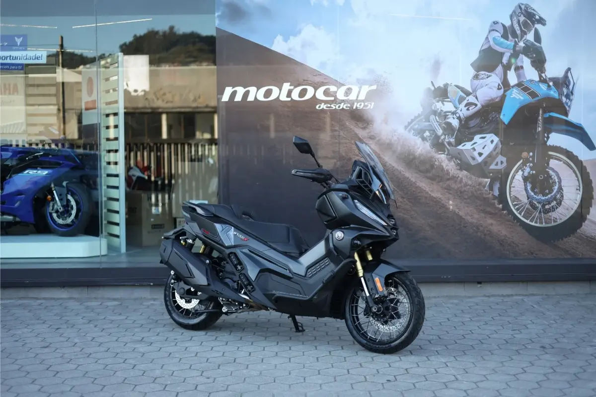 Voge SR450X: a scooter crossover bicilíndrica já chegou à Motocar