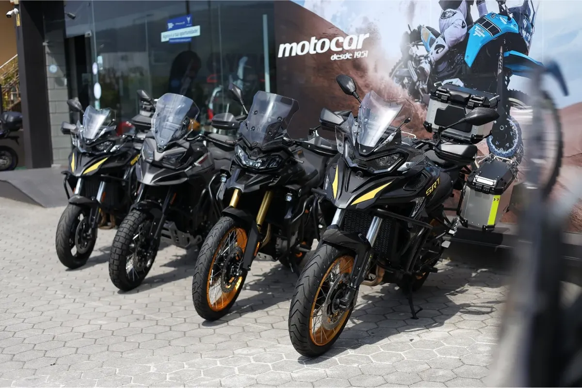 Melhores Trail Adventure até 10.000€ em 2026: QJ Motor SRT 900, Voge 900 DSX e Morbidelli T1002VX