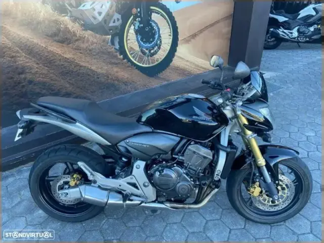 Honda Hornet 2008 — Naked 600cc