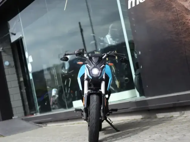 Voge 125R — Naked 125cc