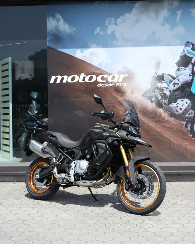 Voge 900 DSX — Adventure 900cc