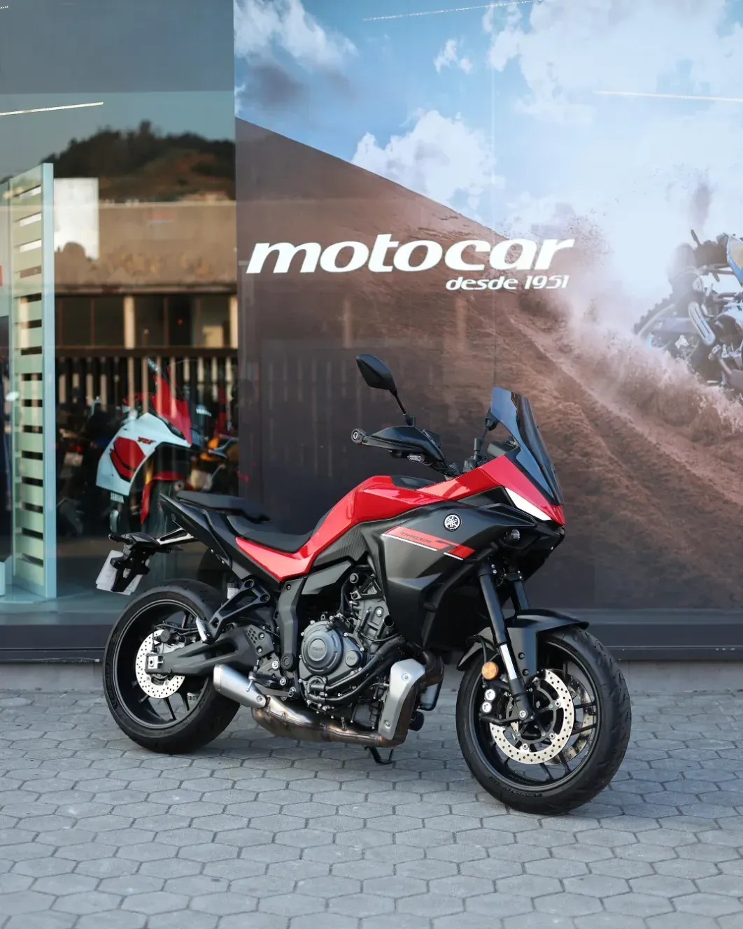 Yamaha Tracer 7 2025 — Touring 689cc