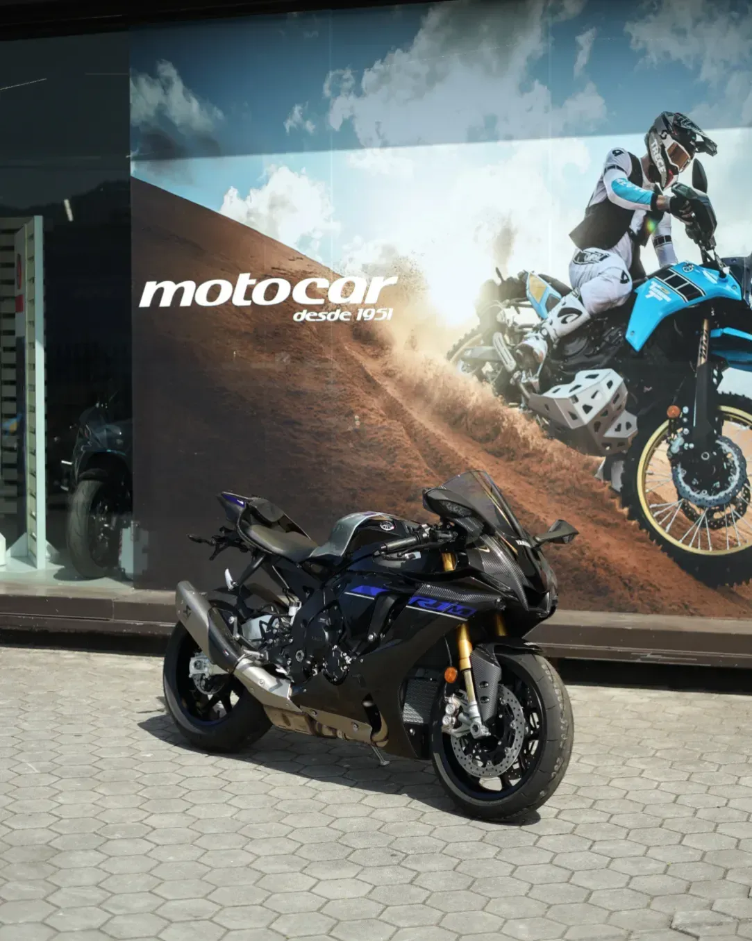 Yamaha YZF-R1 M — Sport 998cc